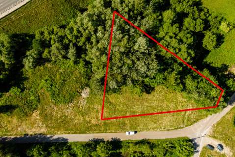 Działka budowlana 23,44 ara w Zgłobicach