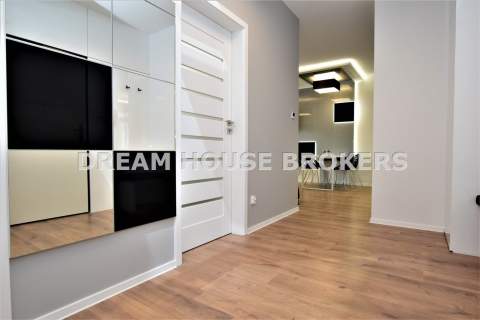 Luksusowy Apartament na Nowoczesnym Pobitnie