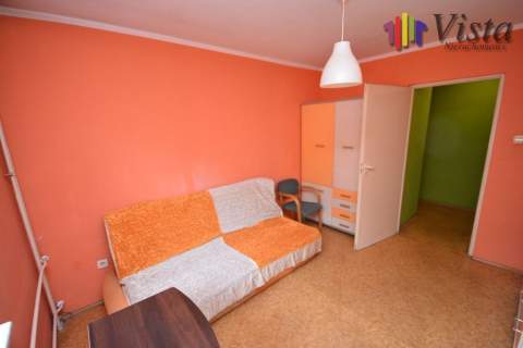 2 pokoje, balkon, 1. piętro, miejskie ogrzewanie