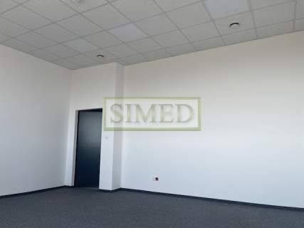 Budynek pofabryczny,wys.4,5m ,parking, winda,24h