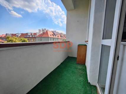 2 pokoje 68 m2 Balkon Osobna kuchnia Blisko centrum 