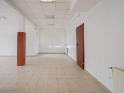 Lokal handlowo-usługowy 77,3 m , parking, Skawina