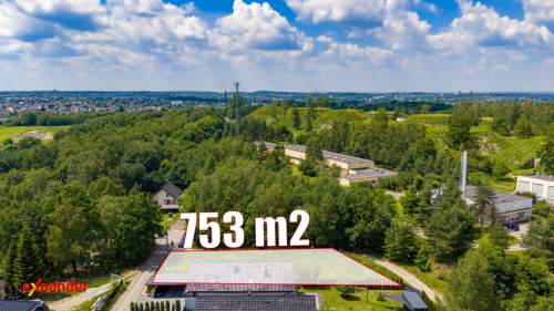 ul. Na Wzgórzu/prąd, woda, gaz/przy drodze brukowanej