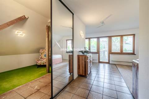 Dom wolostojący w Centrum Skawiny