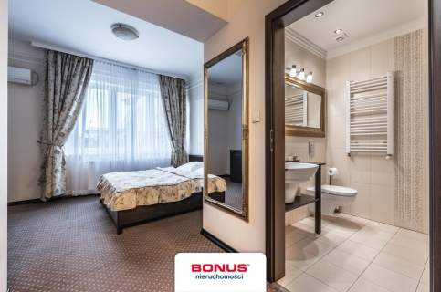 Hotel przy wjeździe do Poznania - Przeźmierowo