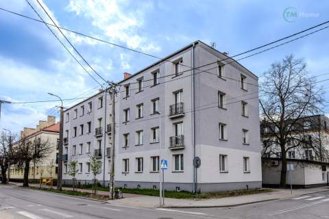 Dwa pokoje w centrum Wołomina.