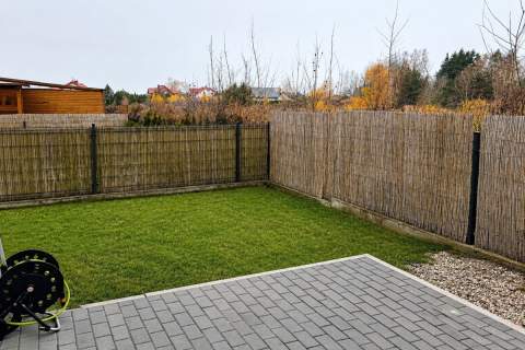 Narożna szeregówka z dużym ogrodem Porosły
