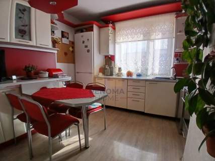 Skrajny dom w zabudowie szeregowej komfort i pry