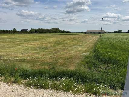 Duża działka z potencjałem 8690m2