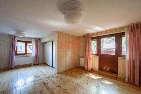 Klimatyczny dom w otoczeniu zieleni, Biskupin 240 m2 / 803 m2