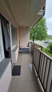 2 pokoje, balkon, parter-os. Słoneczne