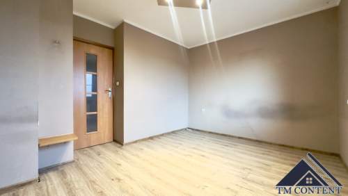 Blok, ogródek, garaż, centralne ogrzewanie