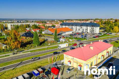 Budynek handlowo-usługowy 292 m Parking 