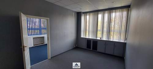 Lokal w biurowcu 193 m2, pokoje, gabinety