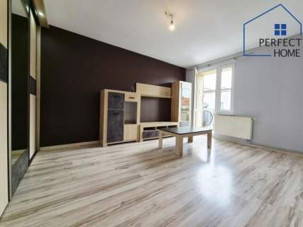 Mieszkanie Po remoncie do wprowadzenia,niskie koszty Utrzymania,balkon