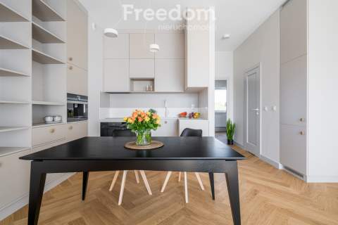 Nowoczesny apartament, 3 pok., klimatyzacja, garaż