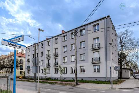 Dwa pokoje w centrum Wołomina.