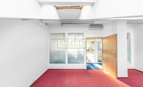 Skosy,recepcja,parking,dostęp24h,winda,b.d.dojazd