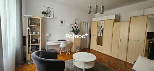 Mieszkanie na pierwszym piętrze w centrum