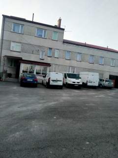 Sprzedam duży budynek mieszkalny wraz z działką budowlaną