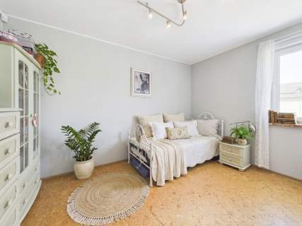 Szeregówka z ogrodem i kominkiem, 4 Sypialnie