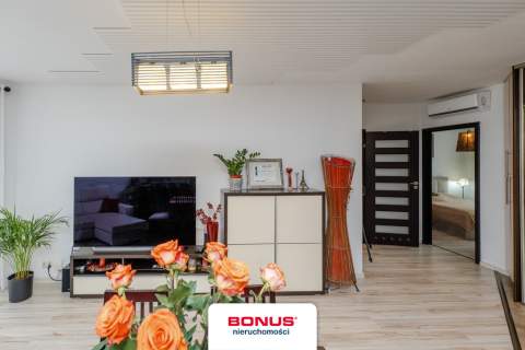 3 pokoje - Taras, balkon, miejsce w garażu klima