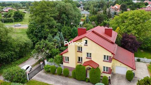 Piękny dom z basenem i pompą ciepła ul. Metalowa