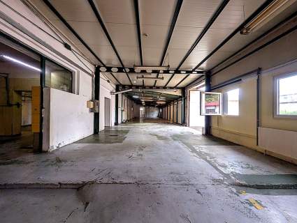 Hala z biurami centrum Krakowa możliwy podział