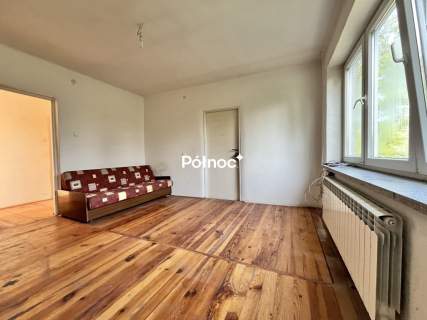 Dom z dwoma mieszkaniami. Duża działka 0,25 ha