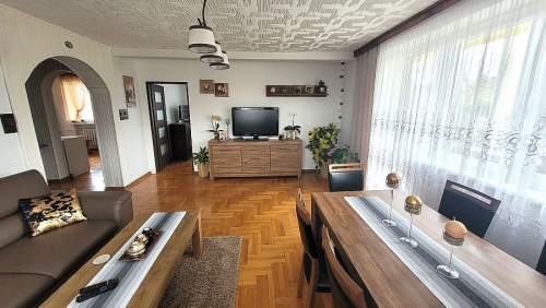 Gotowy Biznes Dom 334 m2   Blisko Morze