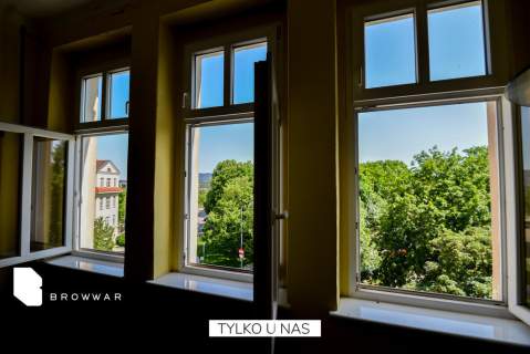 Stare Miasto - Kamienica z widokiem na Wartę