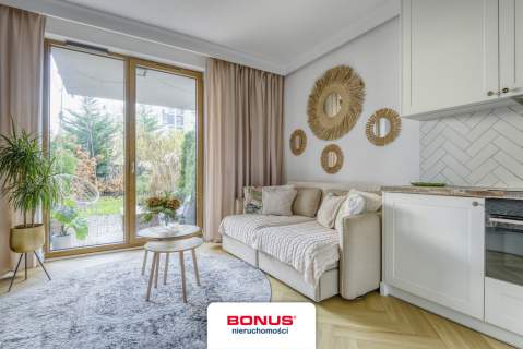 Komfortowe 26 m2 obok Metra 