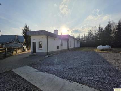 Atrakcyjny budynek usług-produk. 900 m2 - działka 42 ary w Łukowie