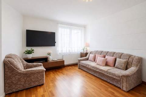 50m2, nowe budownictwo ul. Radzikowskiego