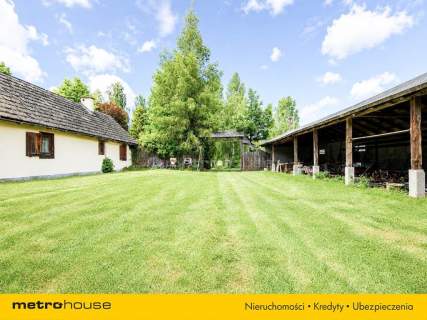 Nieruchomość komercyjna na sprzedaż, 307,04 m2, Lipa