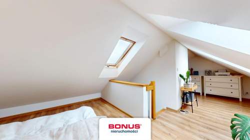 Mieszkanie 109 m 4 pokoje 3 garderoby, balkon