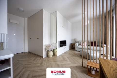 Kawalerka w Apartamentowcu Stan Idealny