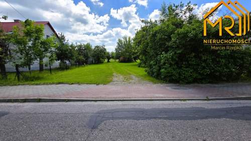 Działka pod zabudowę blisko centrum Radłowa