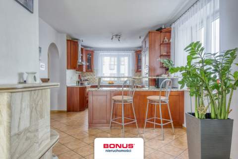 Komfortowy dom bliźniaczy w Ursusie 