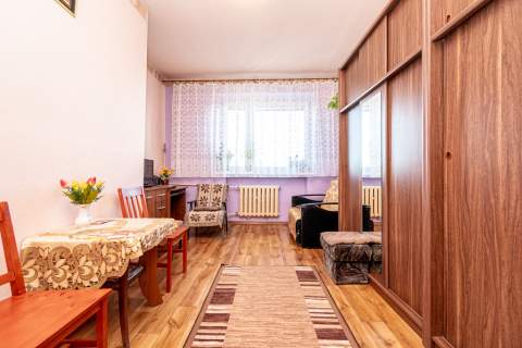 Na sprzedaż 2-pokojowe mieszkanie z balkonem