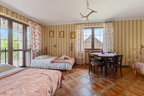 Przy samym jeziorze Serwy Domy 280 m2 i 180 m2