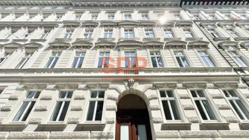 pokój dla studenta w pięknej, odrestaurowanej kamienicy winda