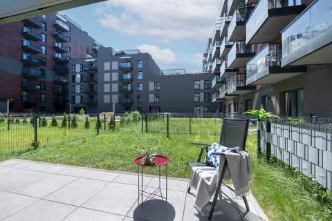 Madalińskiego 72,26 m2 2xogród garaż komórka