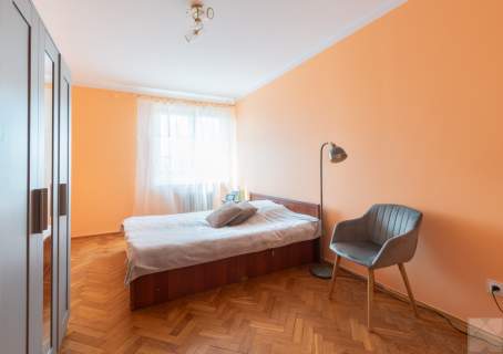 Os. Szkolne 2 pokojowe z oddzielną kuchnią