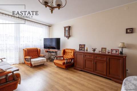 Dwupoziomowe mieszkanie z balkonem i garażem