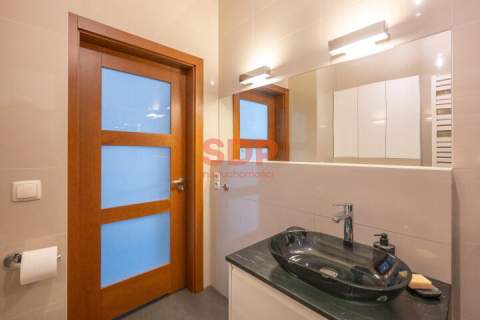 2 pokojowy apartament z dużym tarasem na osiedlu Belvedere.