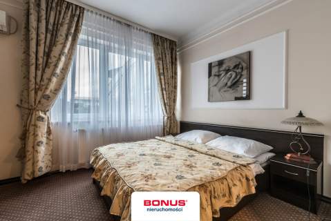 Hotel przy wjeździe do Poznania - Przeźmierowo