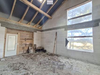 Nowy dom w lesie dla rodziny , działka 4.900m2 , surowy , 