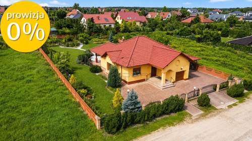 Elegancki dom parterowy na osiedlu Piaski.- 0%