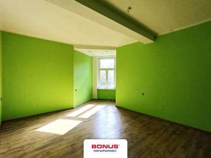 Kamienica przy deptaku   135 m z balkonem
